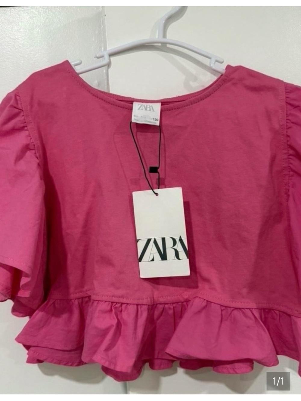 NWT Zara WHITE (not pictured)
Ruffle Hem Cropped Short Sleeve Tee Top